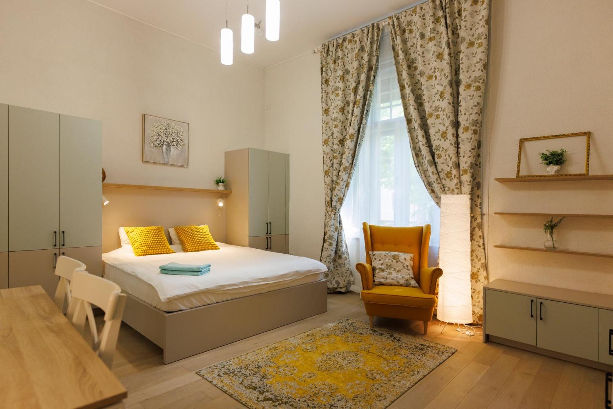 Victoriei Square Apartment Тимишоара Экстерьер фото